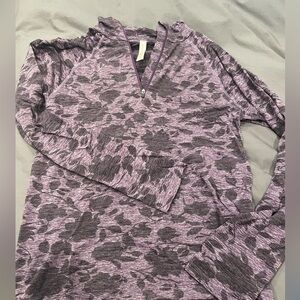 Athleta 1/2 zip momentum running top